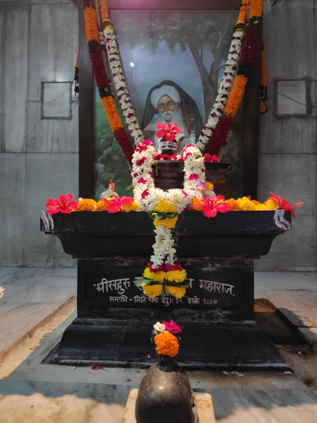 NImbargi-Maharaj-Samadhi NImbargi-Maharaj-Samadhi